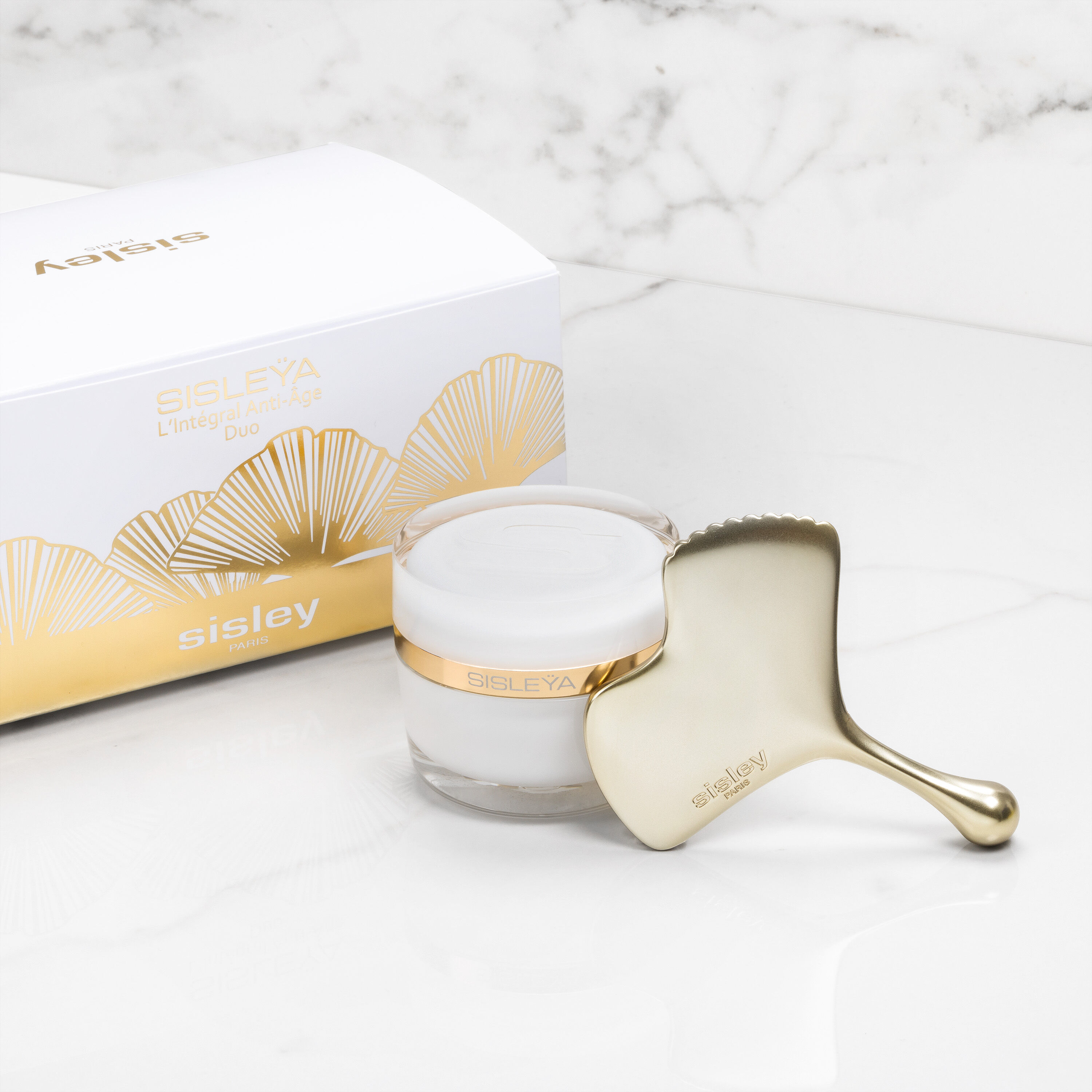 Sisleÿa L'Intégral Anti-Age & Ginkgo Gua Sha Duo