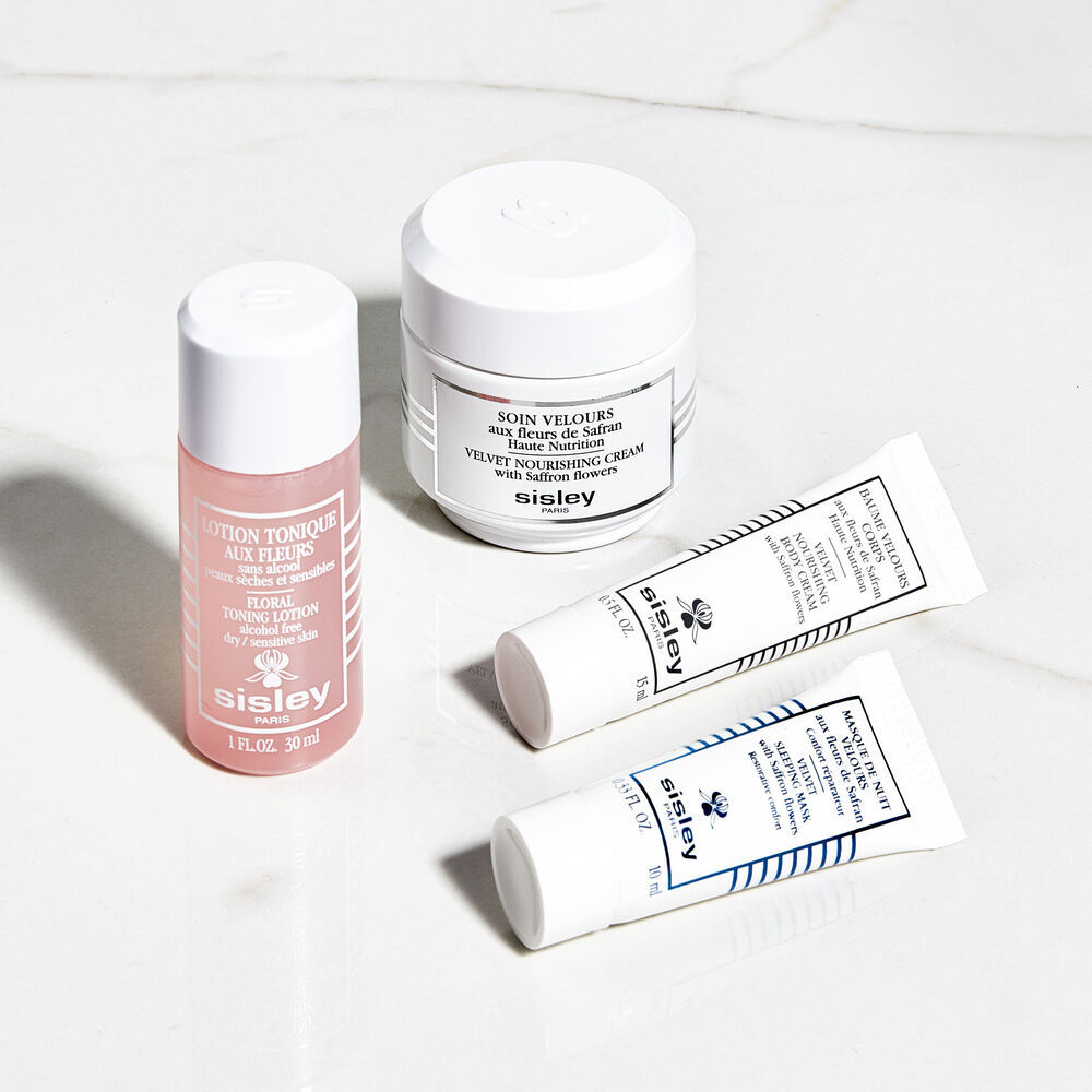 Velvet Nourishing Cream Pampering Collection